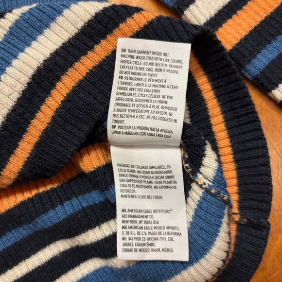 American Eagle Womens Long Sleeve Henley Size XS Striped Cropped Y2K 90's - Picture 8 of 10